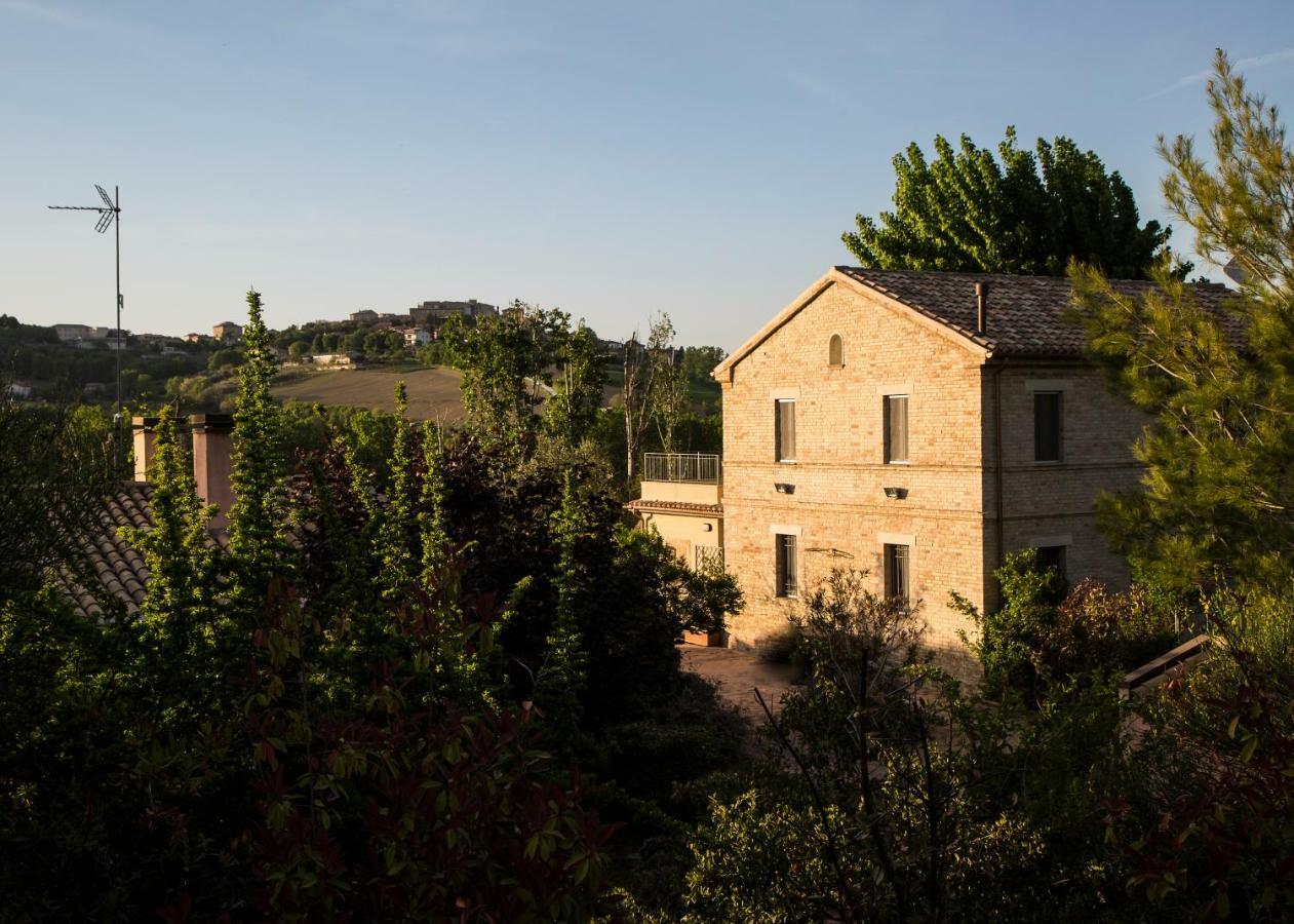 Grande Villa Storica Per Vacanze Con Giardino Privato E Piscina Ostra Экстерьер фото