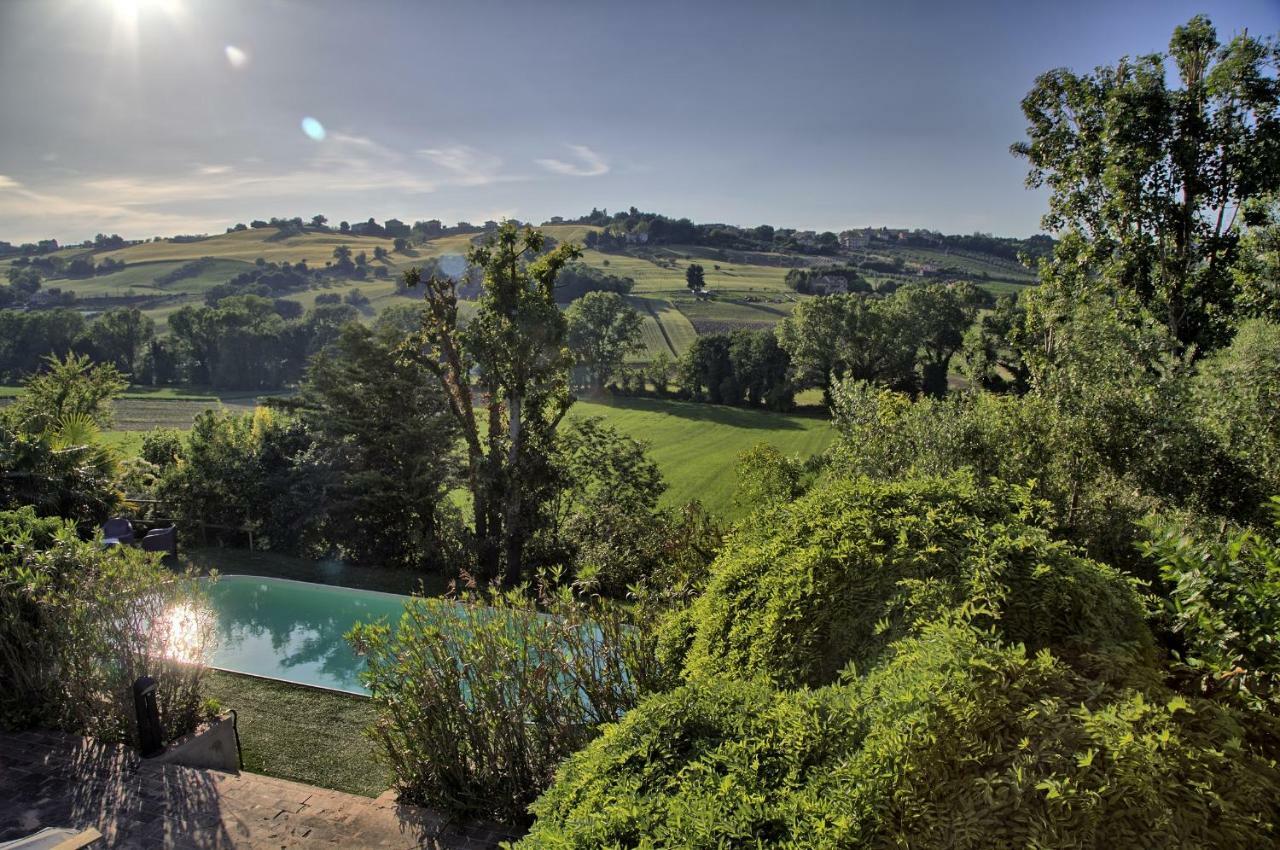 Grande Villa Storica Per Vacanze Con Giardino Privato E Piscina Ostra Экстерьер фото