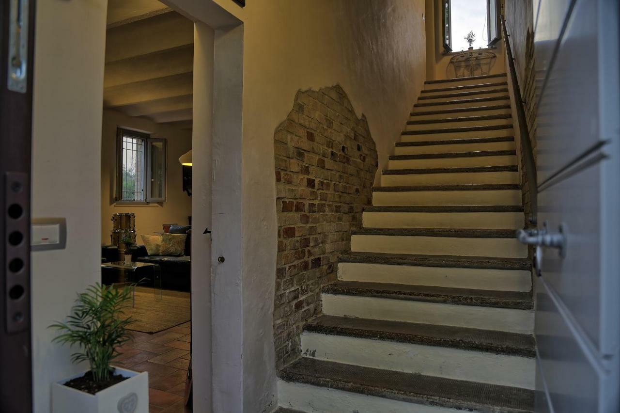 Grande Villa Storica Per Vacanze Con Giardino Privato E Piscina Ostra Экстерьер фото